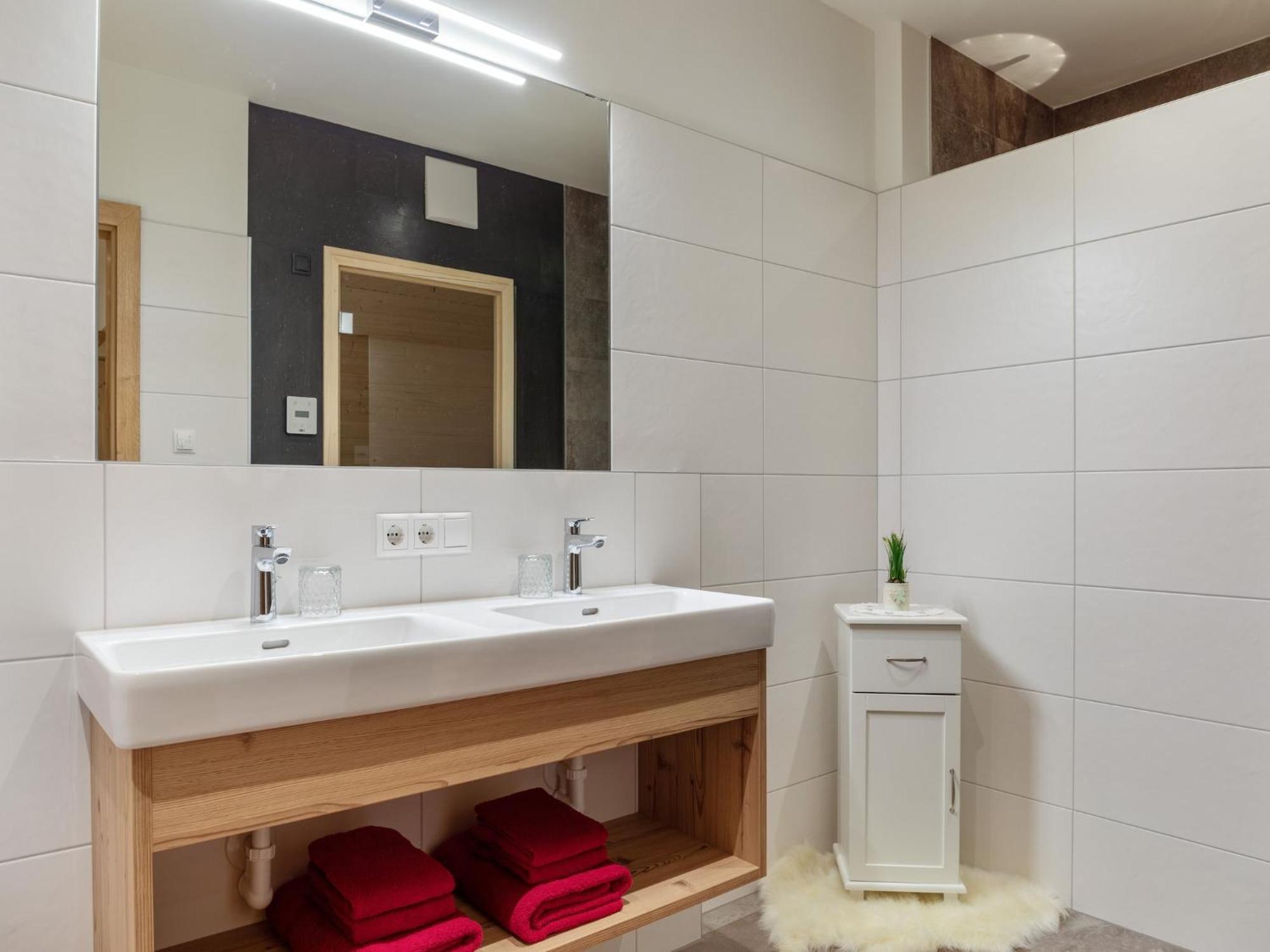 Luxurious Apartment With Sauna In Koenigsleiten Wald im Pinzgau Buitenkant foto