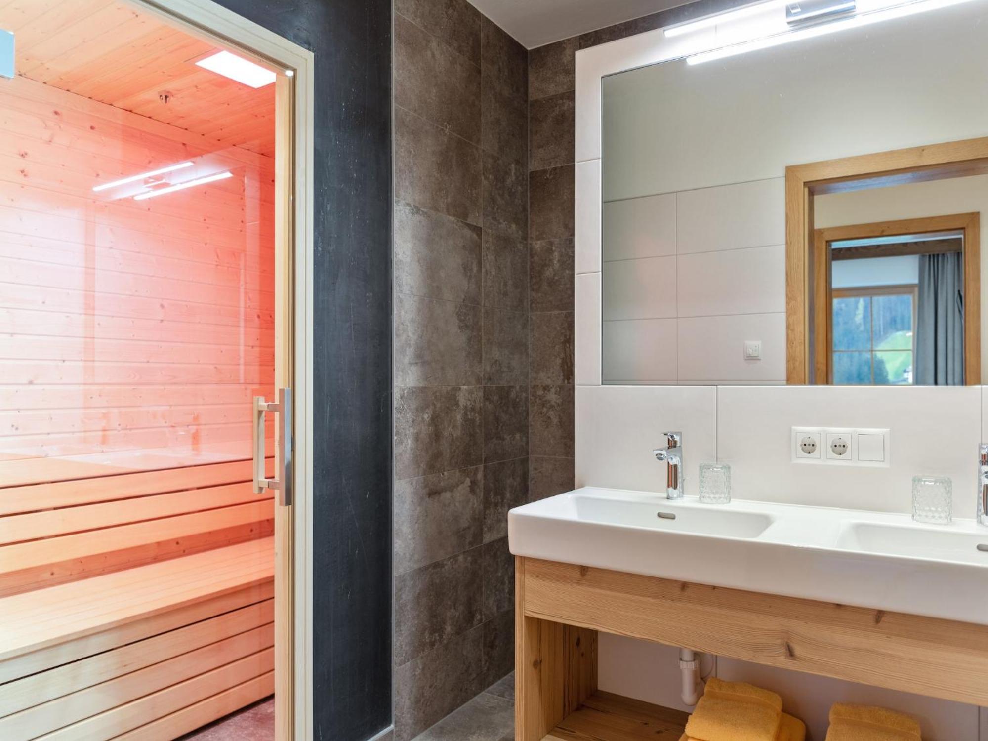 Luxurious Apartment With Sauna In Koenigsleiten Wald im Pinzgau Buitenkant foto